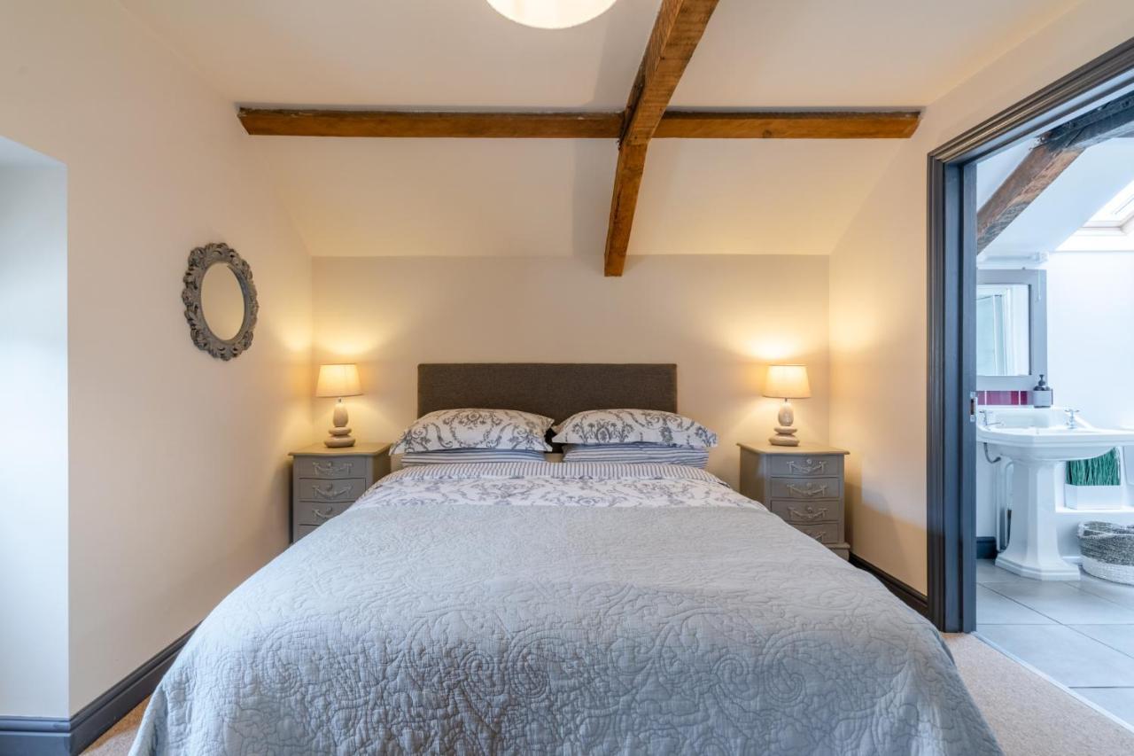 Buff Lodge Tackley Екстериор снимка
