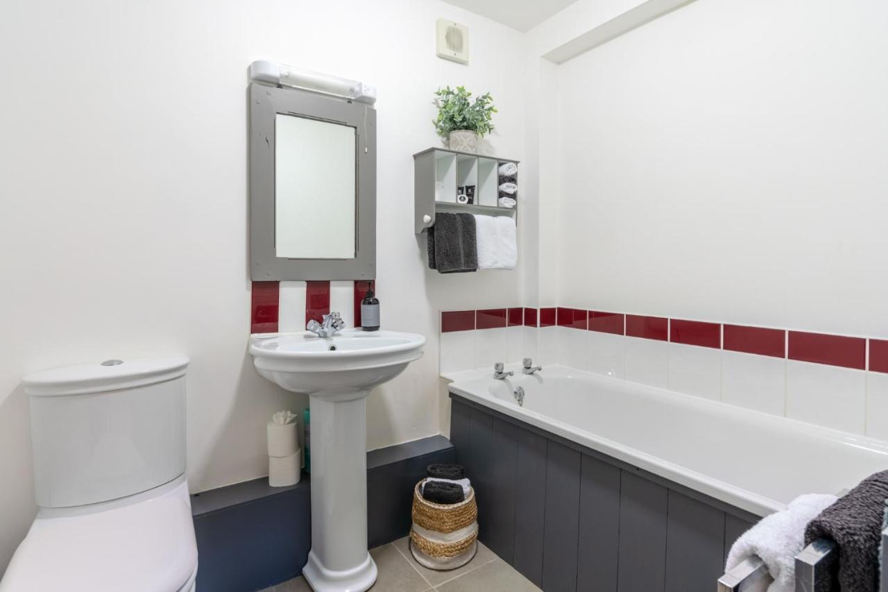 Buff Lodge Tackley Екстериор снимка